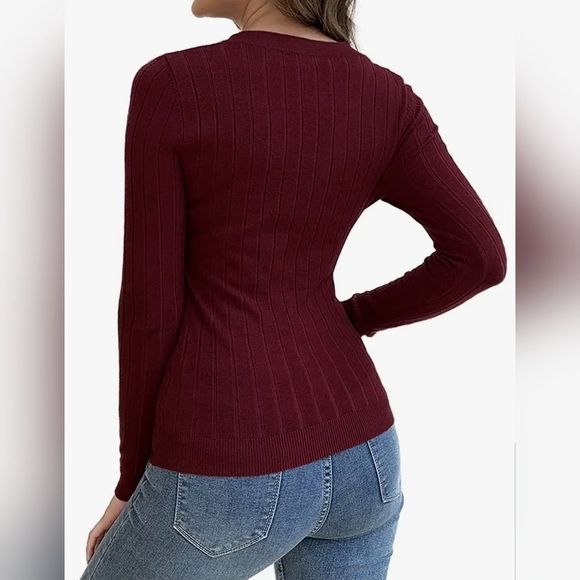 McVanedy Women's Long Sleeve V-Neck Button Front Red Knit Sweater New W/Tags Sm. - Picture 4 of 14